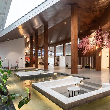 Kontena Hotel Batu  Εξωτερικό φωτογραφία