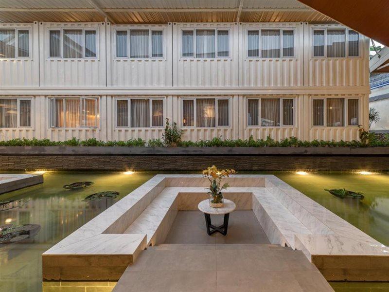 Kontena Hotel Batu  Εξωτερικό φωτογραφία