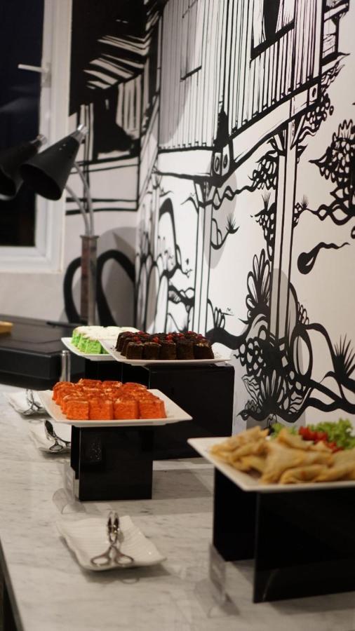 Kontena Hotel Batu  Εξωτερικό φωτογραφία