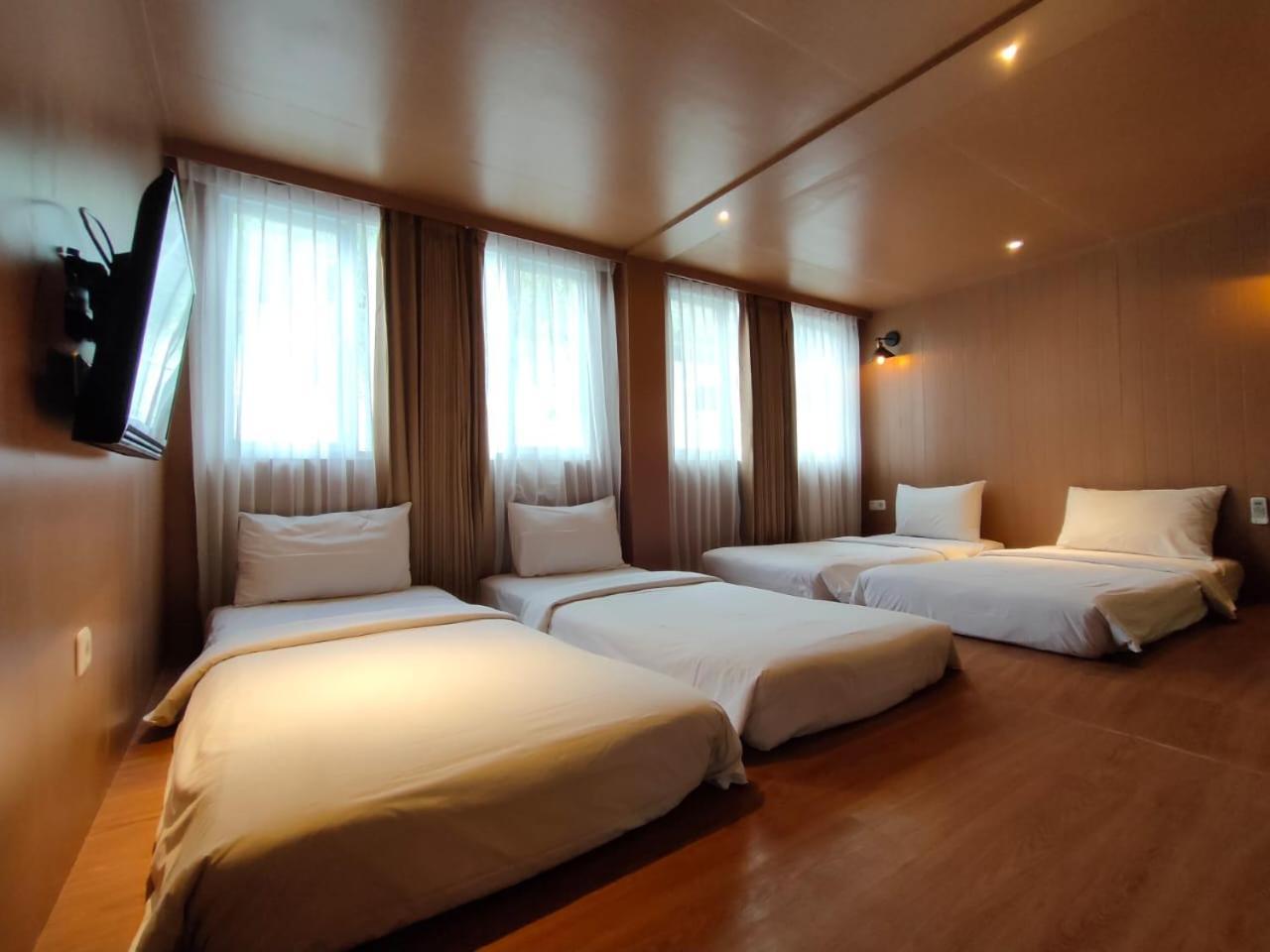 Kontena Hotel Batu  Εξωτερικό φωτογραφία