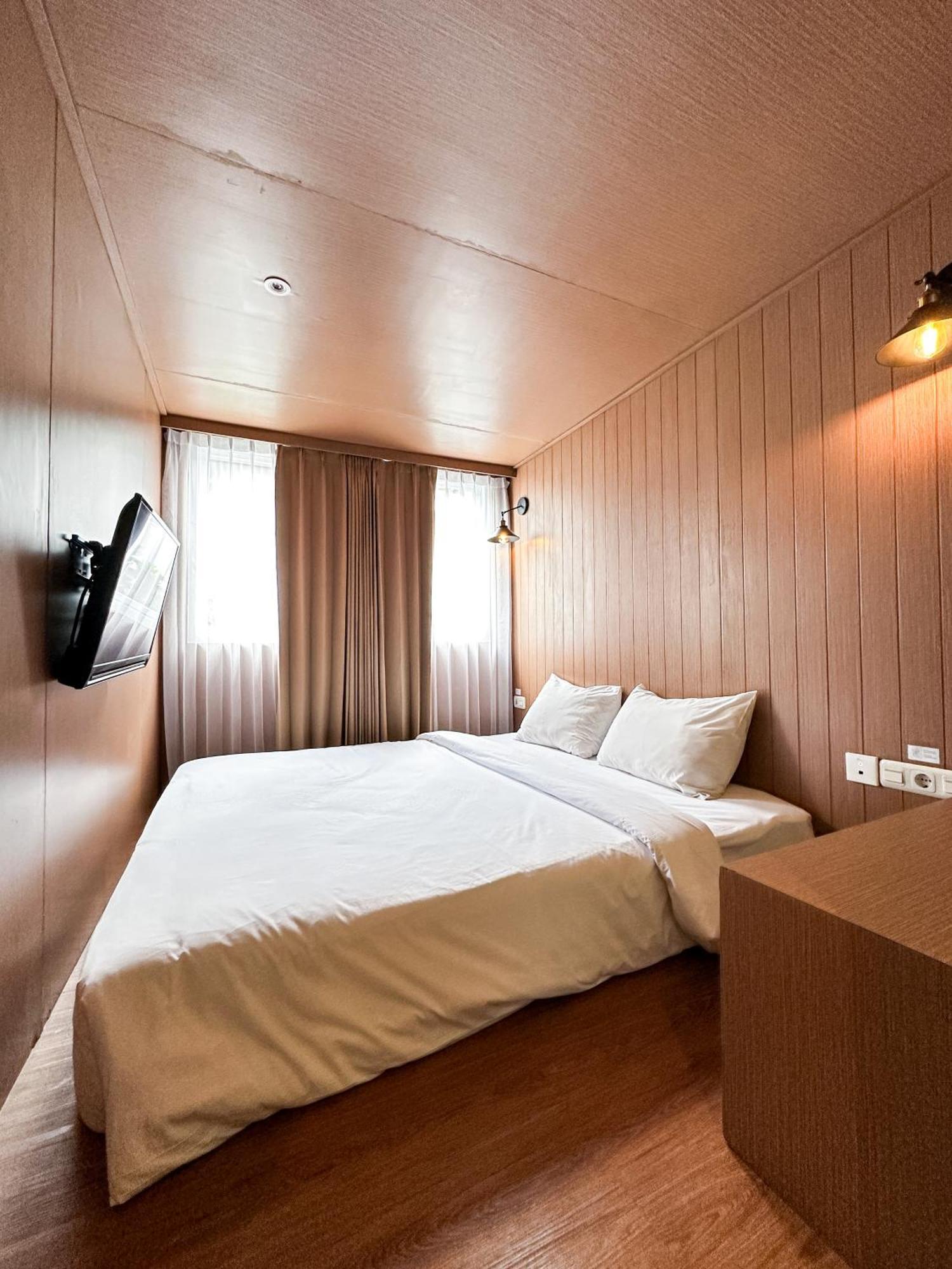 Kontena Hotel Batu  Εξωτερικό φωτογραφία