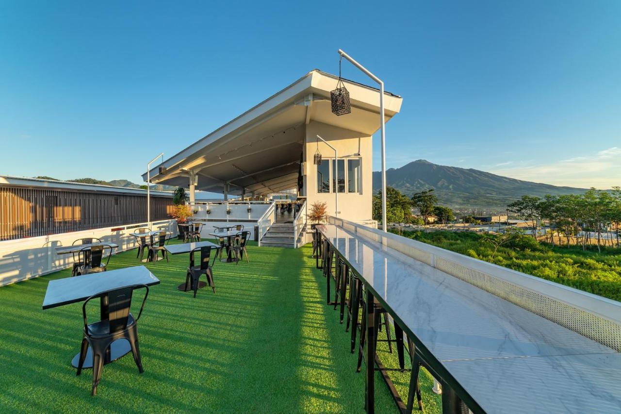 Kontena Hotel Batu  Εξωτερικό φωτογραφία