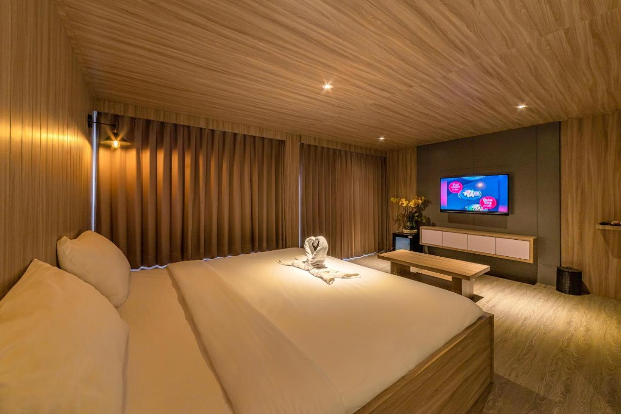 Kontena Hotel Batu  Εξωτερικό φωτογραφία